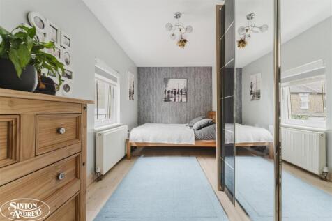 27 Station Road Bed 3a.jpg