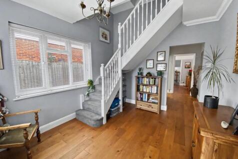 8GAhall.jpg