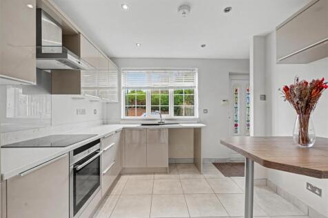 Kitchen_1.jpeg
