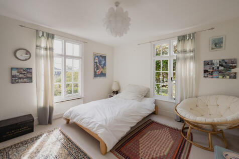 312456 - 10 High St, Toft-14.jpg