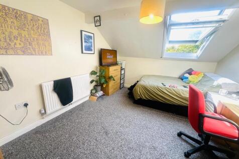 Cardigan Road, Leeds, West Yorkshire, LS6 photo 4