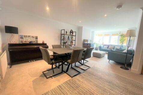 Elmfield Place, Tenterden, Kent, TN30 photo 4