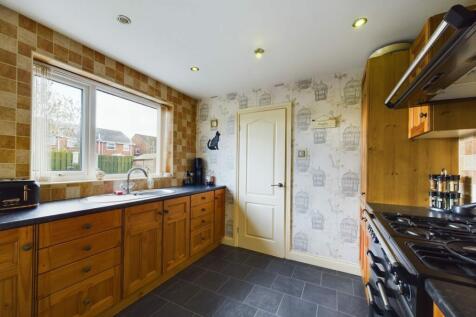 Kitchen/Utility Room