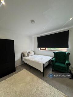 Room 5 Double Room- £700-850