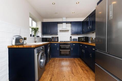 Bramleys Estate Agents - Suffolk Rise - Ferndale (