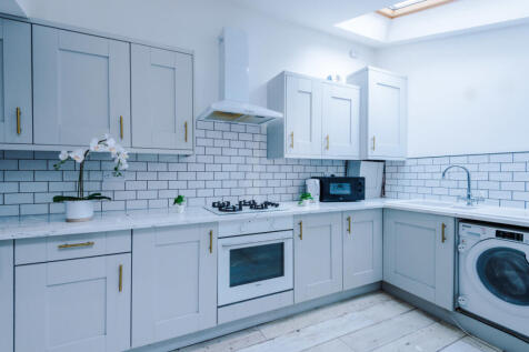 21 Gladstone Terrace kitchen 2