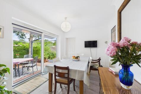 KItchen/ Dining Room