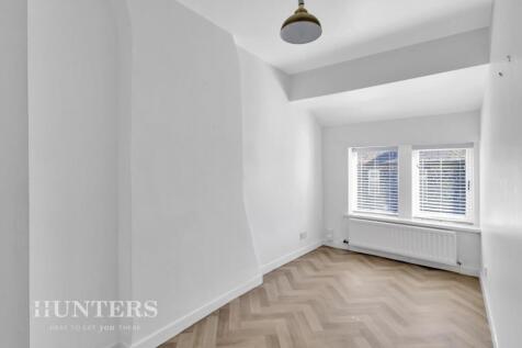 Apartment's Bedroom 2