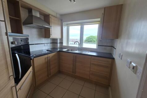 Manor Crescent, Paignton, TQ3 photo 5