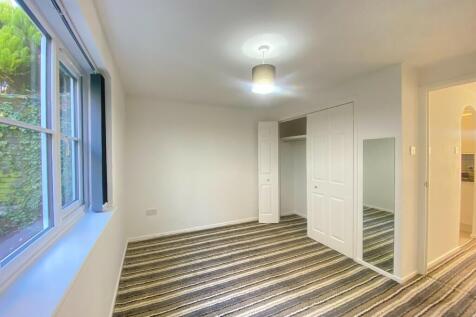 Five Trees Close, Tetbury, Gloucestershire, GL8 8DE photo 3