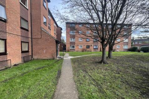 Barking, IG11 - property photo