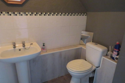 Sladeswell Court, Little Billing, Northampton NN3 photo 5