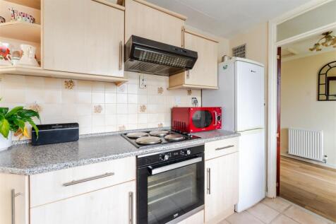 2 Tripps Corner, Yatton, BS49 4JW 55.jpg
