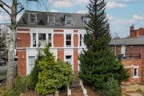 29 bed, 29 bath Not Specified in Birmingham - Photo 3