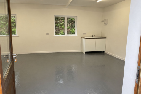 Units at Tregoniggie Industrial Estate, Falmouth, TR11 photo 3