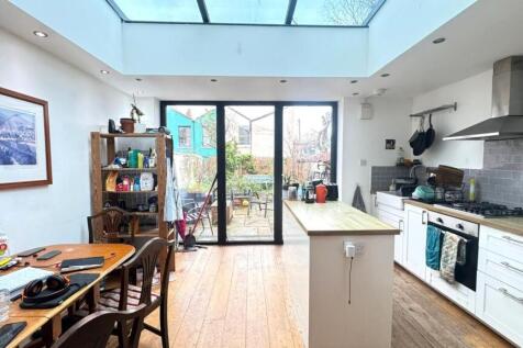 Kitchen overview.jpeg