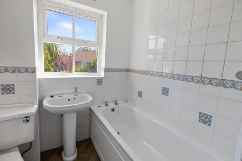 3-bed terraced on Old Warren, Thorpe Marriott, Norwich, £1,250/mo