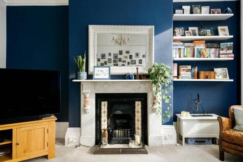 Sitting_Room_2.jpg
