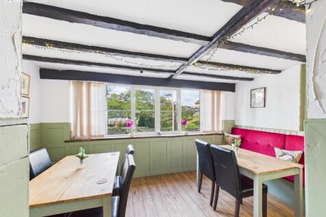 Pub Resturant .1.jpg