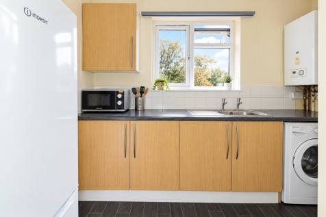 top floor kitchen 2
