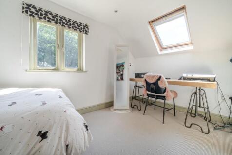 Coach House Upstairs Bedroom