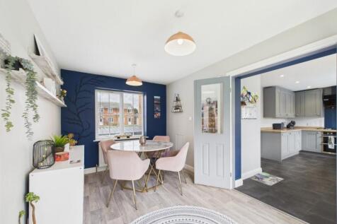 Dining Room/Play Room