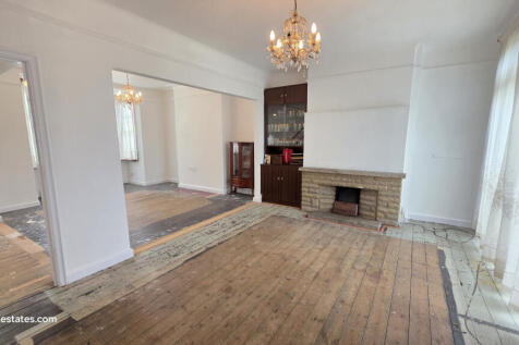 REAR RECEPTION