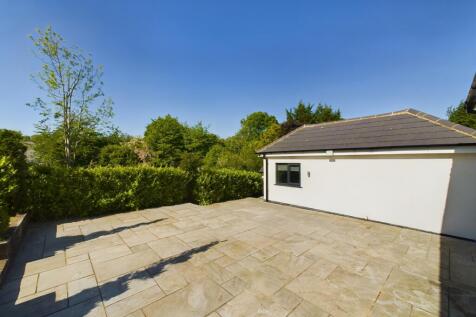 CAM02136G0-PR0024-STILL016