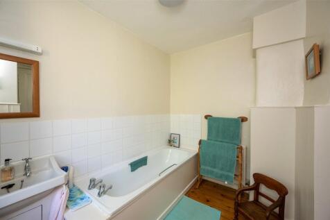 Gate Lodge Bathroom