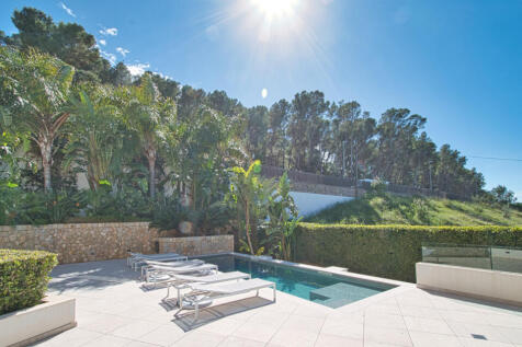 port_andratx_apartment_pool.jpg