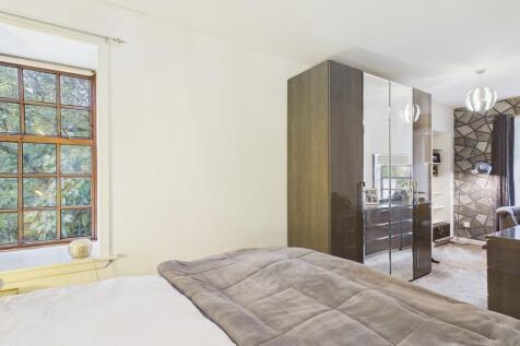 CAM05526G0-PR0043...