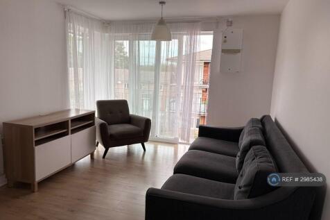 Blackburn Way, Hounslow, TW4 photo 2