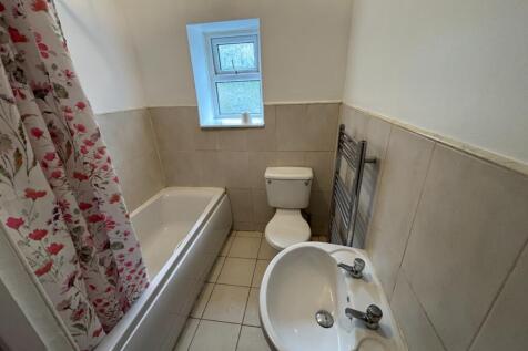 Halifax Road, Keighley, BD21 photo 4