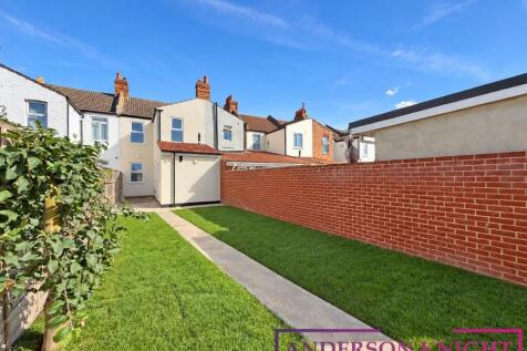 3 bed house for Rent Cromwell Road, Hounslow TW3