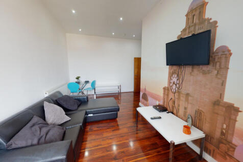 3 Bedroom Flat in L15 0EF