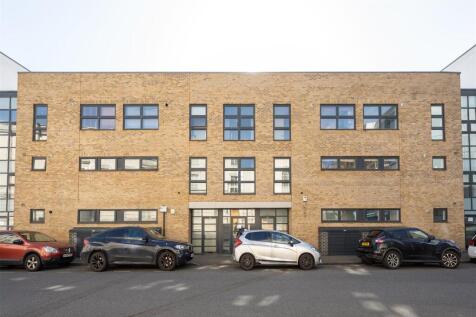 Reading Lane, E8