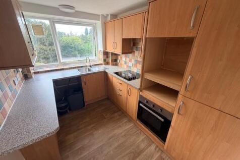 Withyholt Court, Charlton Kings, GL53. photo 4