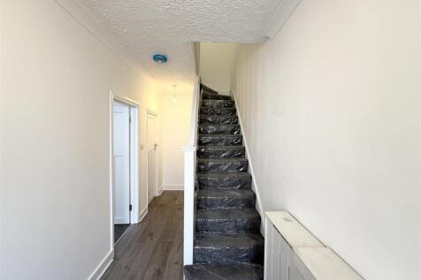 Hallway.jpeg