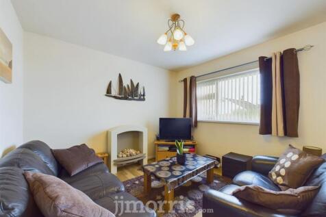 CAM03686G0-PR0017-STILL023.jpg