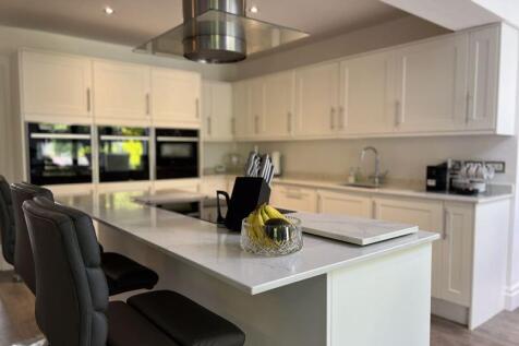 Feature Kitchen