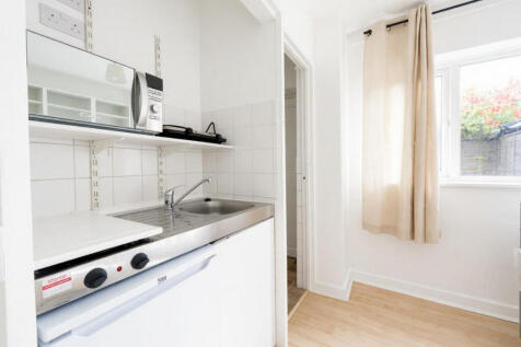 Corinium Close, WEMBLEY photo 4