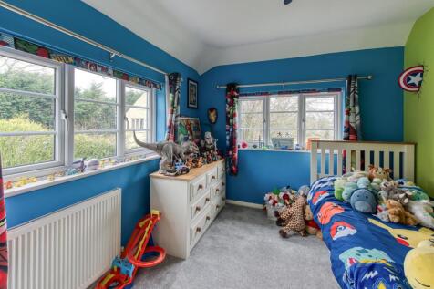 Coldham Cottage-bed3.jpg