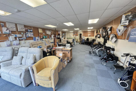 Retail to rent Over Lane, Belper DE56