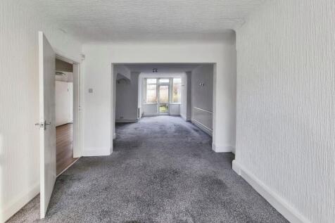 Living/Dining Room 1