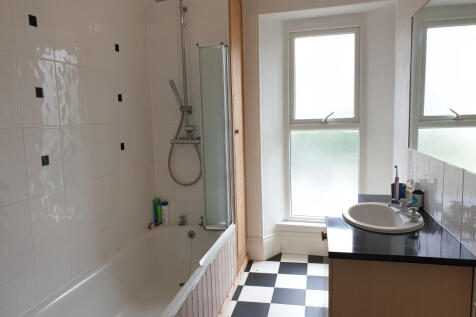 Alexandra Road photo 5