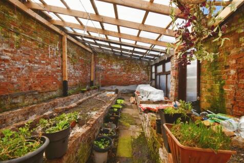 Workshop and gardening room