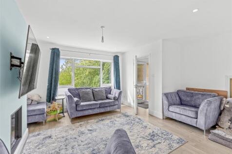 24 Arundel Road, HP12 4NE-9.jpg