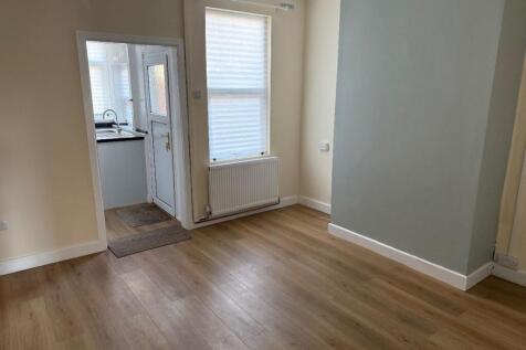 Wellington Place, Wellington Terrace, Willenhall WV13 photo 3