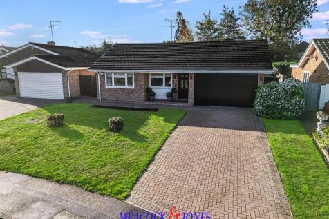 24 Long Meadow2.jpg