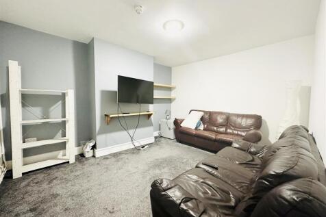 Harrington Drive, Nottingham photo 3